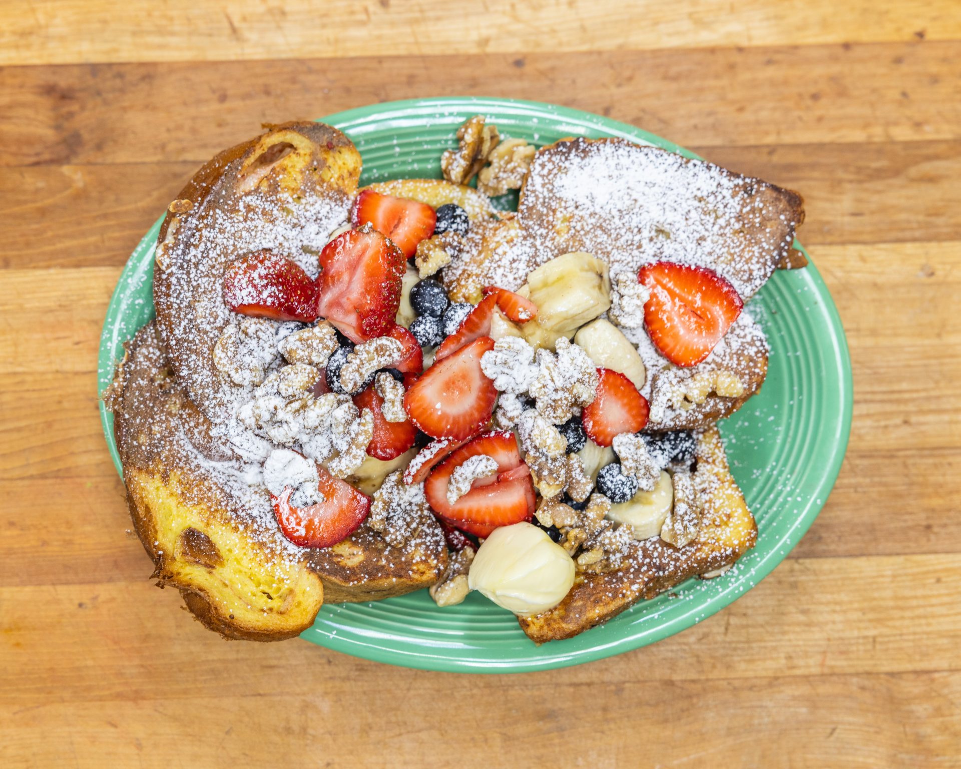 Breakfast & Lunch Served Daily